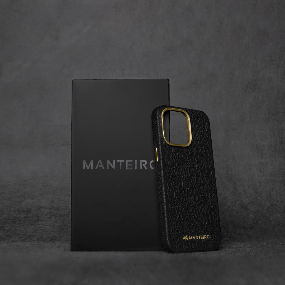 Premium Leather iPhone Cases l Manteiro